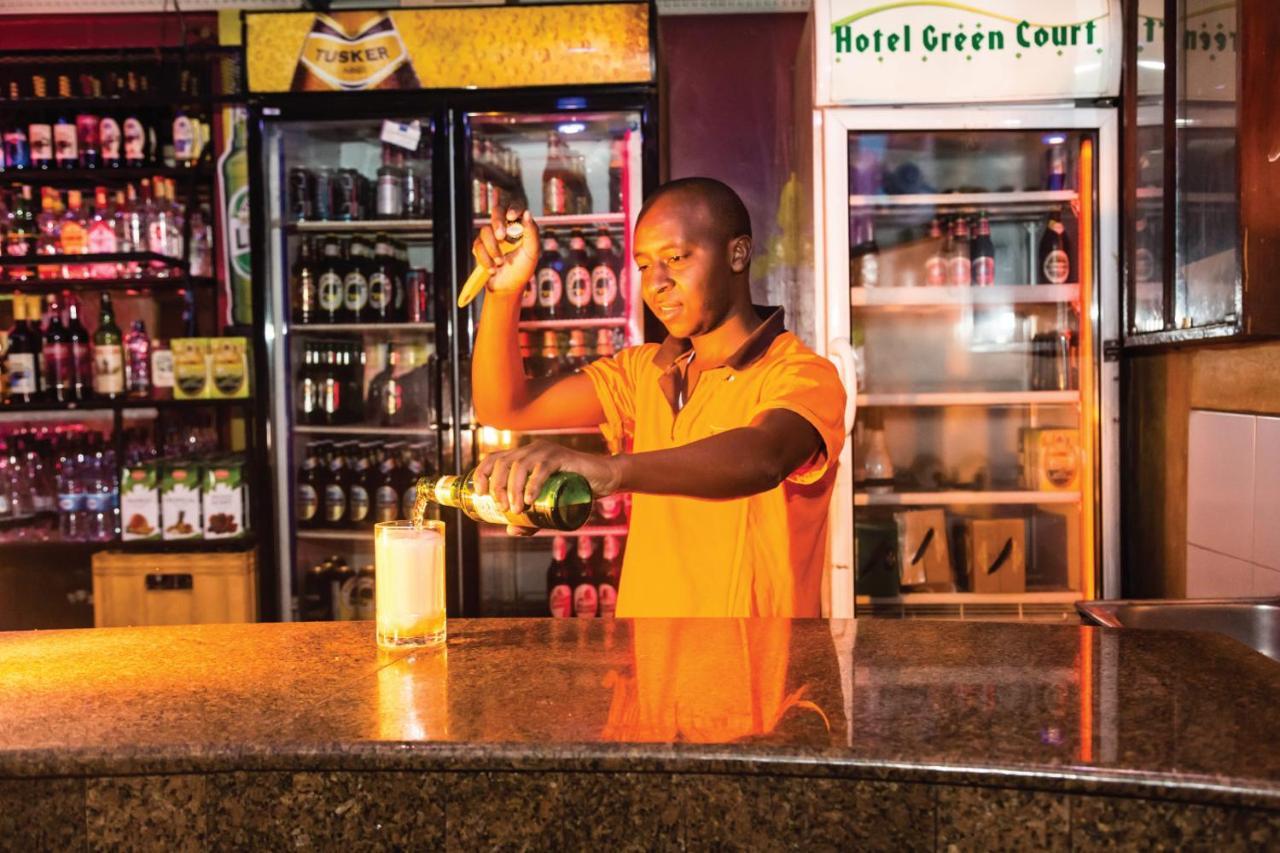 Hotel Green Court ナイロビ エクステリア 写真