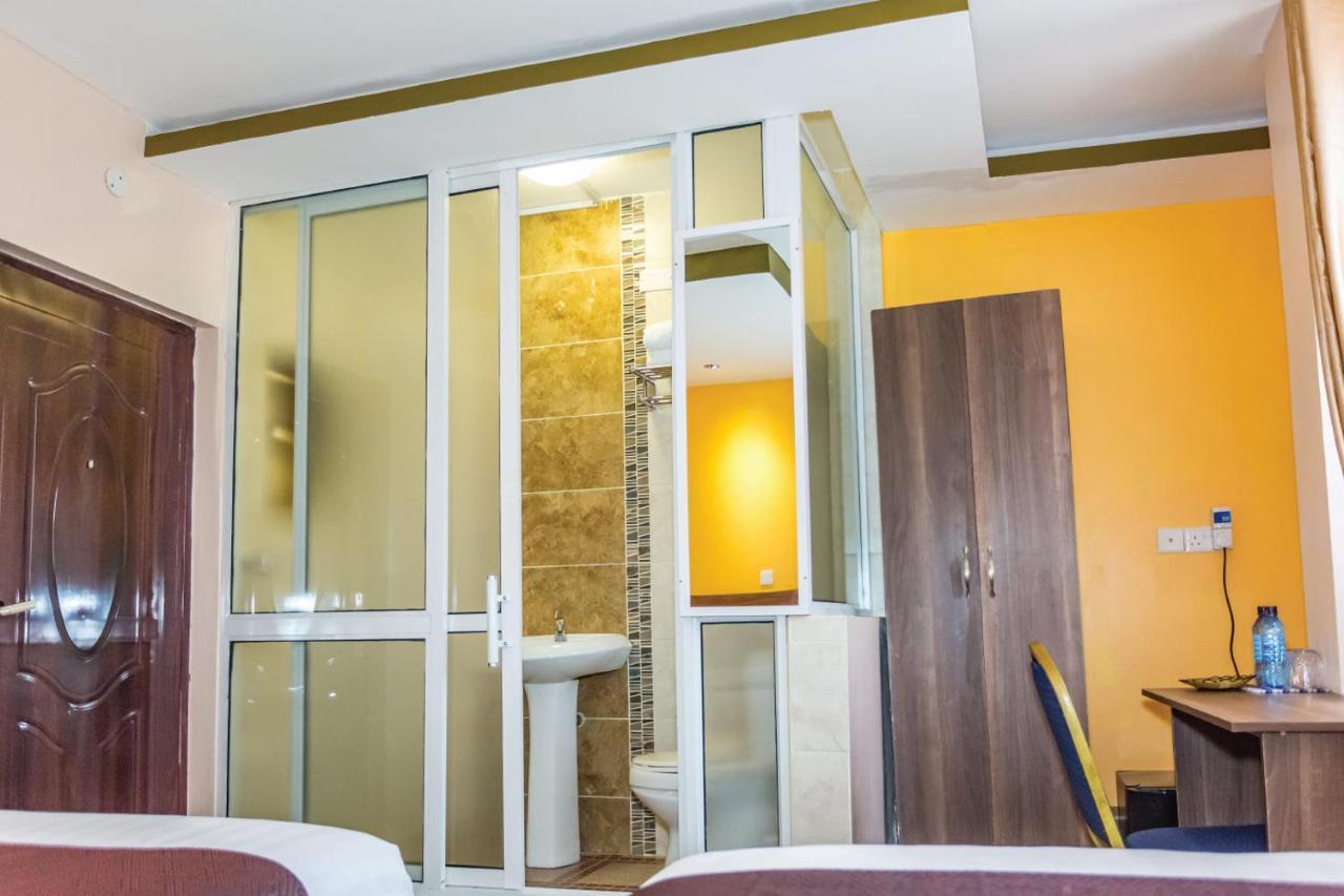 Hotel Green Court ナイロビ エクステリア 写真